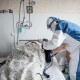За добу від коронавірусу одужало майже 500 українців. Заразилися вже майже 23 тисячі