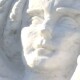 У центрі Луцька з'явився сніговий барельєф із портретом Лесі Українки