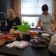 Як волонтерки з Луцька готують енергетичні батончики для ЗСУ