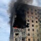 Російські ракети влучили у 9-поверхівку та навчальний заклад у Кривому Розі