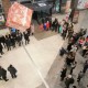 У луцькому торгово-розважальному центрі організували флешмоб із колядками. ВІДЕО