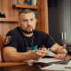 Натягнута нитка на кутику дверей, візитки, рекламки - мітки, які лишають грабіжники