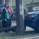У Луцьку кросовер зніс дерево. За кермом був заступник начальника судової охорони