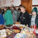На благодійному ярмарку у школі на Волині для хворого хлопчика зібрали майже 35 тисяч. ФОТО
