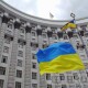 До будівлі Кабміну зайшов чоловік з гранатою. Він погрожує усе підірвати