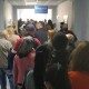 У Луцьку – величезна черга в одному з пунктів вакцинації