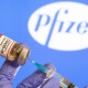 У МОЗ розповіли, коли в Україні з'явиться COVID-вакцина Pfizer