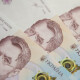 Чому тисячу за COVID-вакцинацію не дадуть готівкою