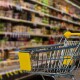 Що вигідніше: купувати продукти на ринку чи в супермаркеті? Що обирають лучани?