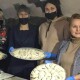 У Луцьку волонтери ліпили вареники бійцям на передову. Вийшло майже 100 кілограмів