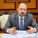 Прем'єр обіцяє не забирати грошей в культури та освіти