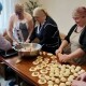 Волинські господині випікають для військових близько тисячі пирогів щодня