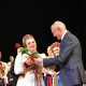 Савченко нагородив артисток волинського народного хору. ФОТО