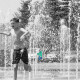 Спека. Луцьк. Діти у фонтані. Дивіться фото