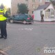Чоловік, якого у Луцьку на зупинці збив легковик, перебуває в реанімації. Шукають свідків аварії