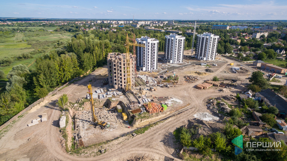 Як розбудовують перший «космічний» житловий комплекс на Волині. ФОТО