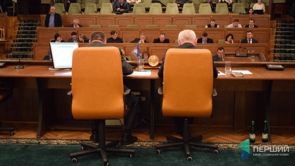 Бюджетна війна на Волині: депутати облради вимагають звіту Савченка