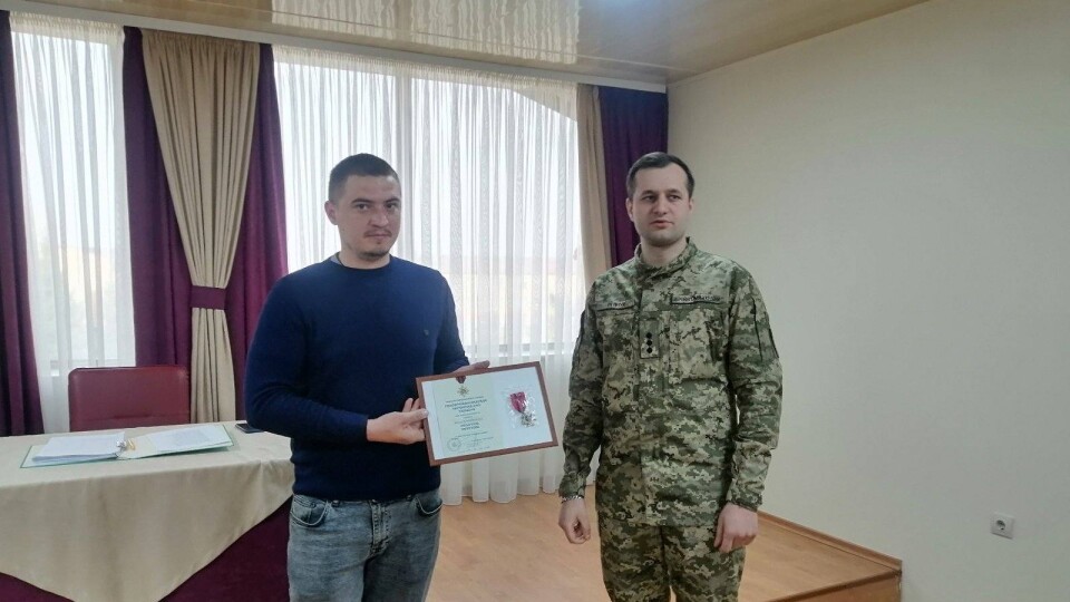 Воїна з Волині нагородили нагрудним знаком «Золотий хрест»