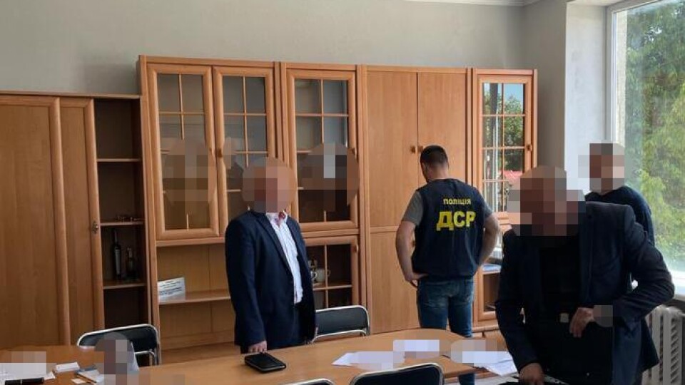 У Луцьку на хабарі у 1000 доларів схопили проректора університету