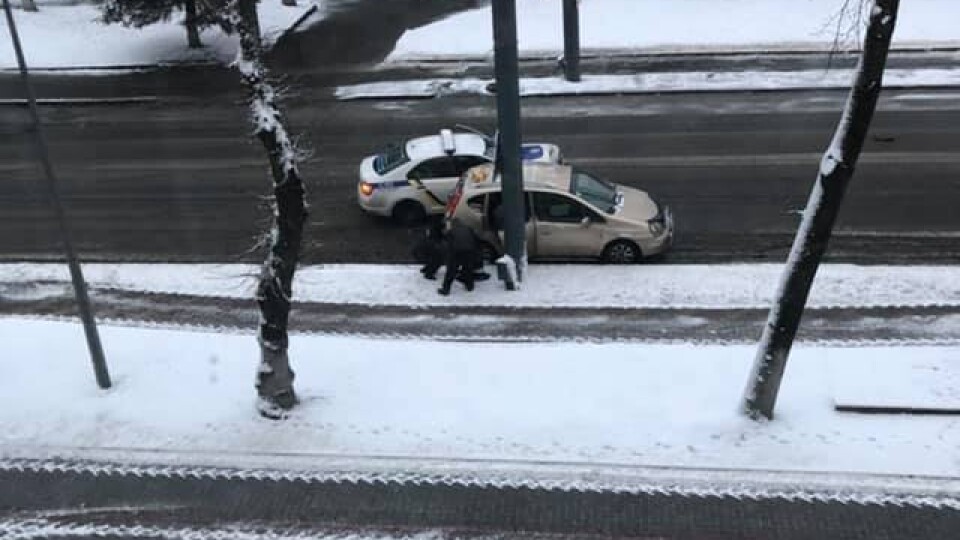 У Луцьку патрульні в'їхали у таксі. Дитина отримала забій ребра