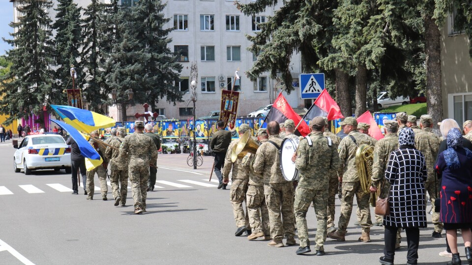 На Волині віддали останню шану захиснику. ФОТО
