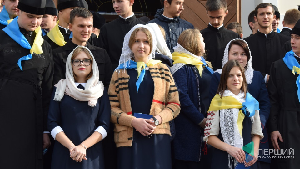 У Луцьку посвятили у студенти майбутніх регентів та священиків. ФОТО
