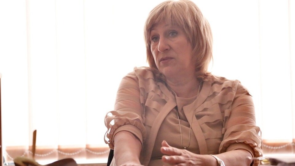 «Чому ви без масок?». Чиновниця «наїхала» на волинських депутатів