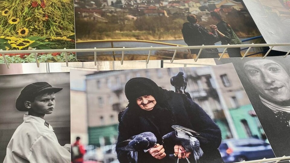 Луцький фотограф продає свої світлини, щоб зібрати кошти для ЗСУ