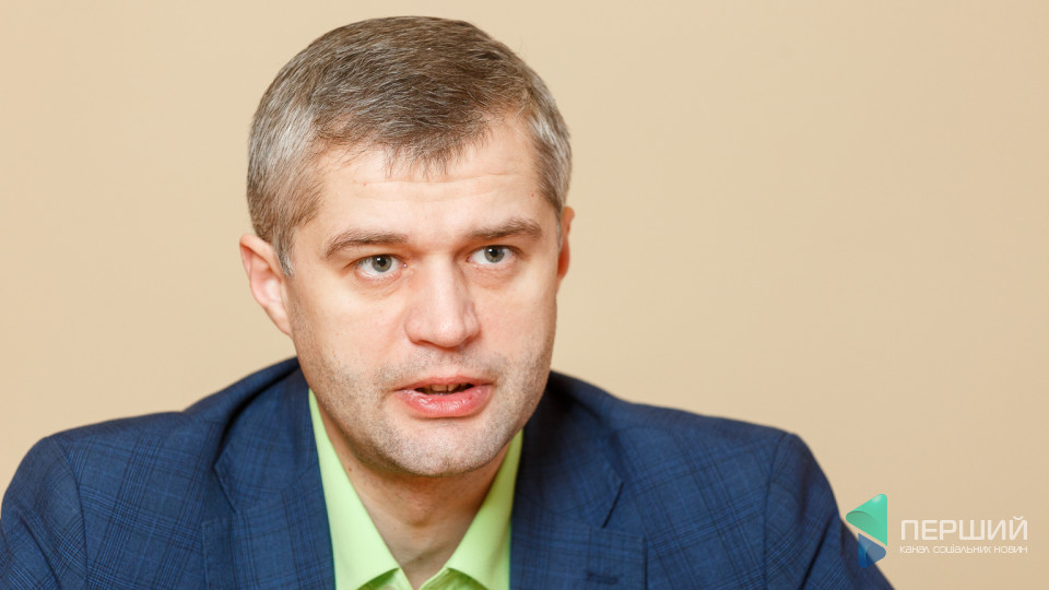 Історія дня на Першому: кого вітати 25 лютого