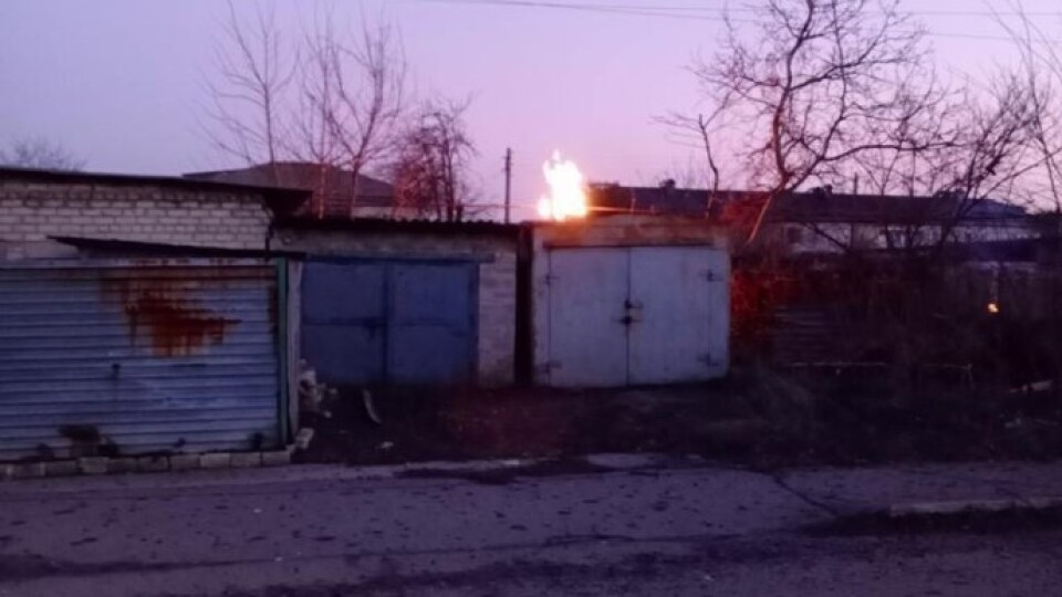 У Новолуганському під час обстрілу загинув цивільний та перебили газогін