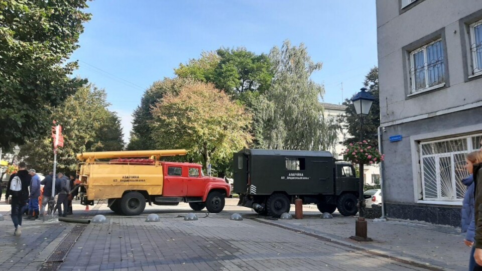 У центрі Луцька тимчасово відключили воду