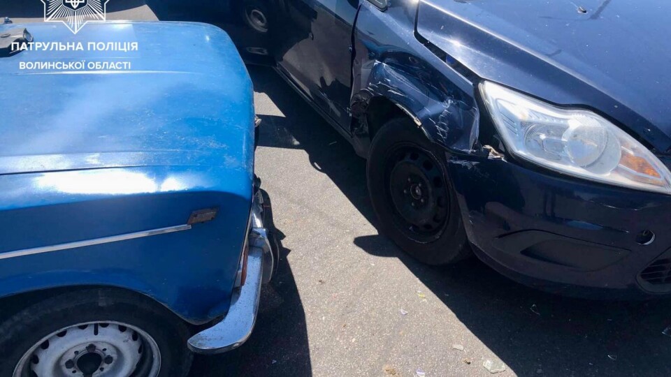 У Луцьку на Львівській зіткнулися два автомобілі