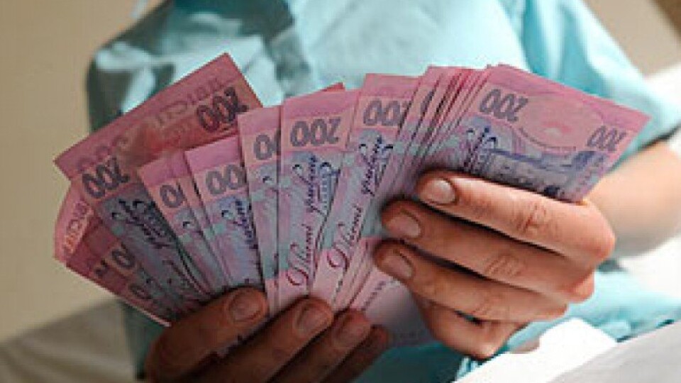 МОЗ хоче із липня підвищити зарплату медикам на 50 %