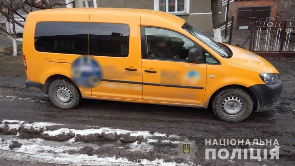 У Володимирі авто переїхало чоловіка, який лежав на дорозі