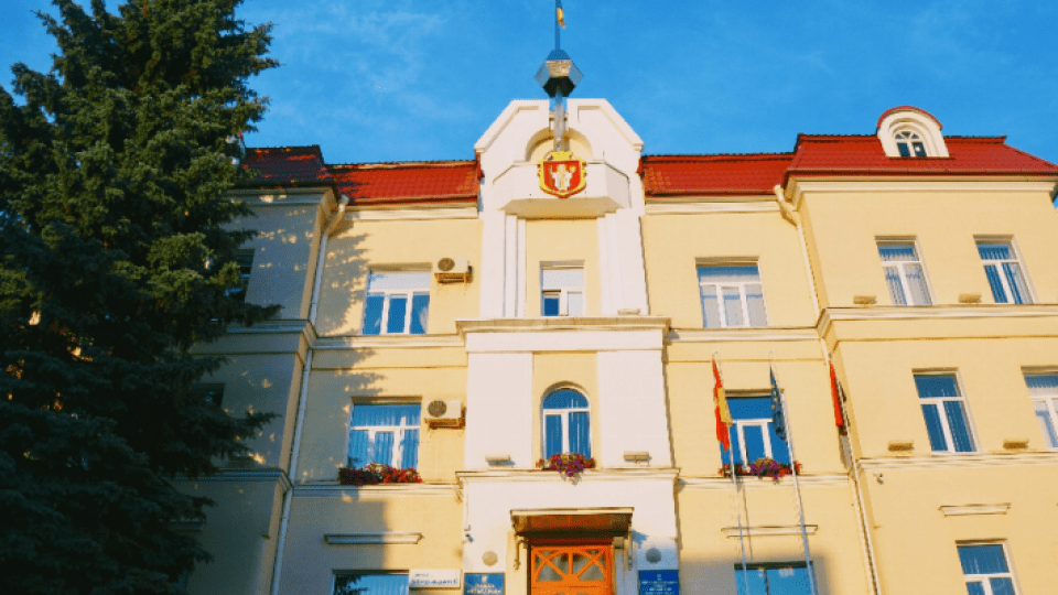 Луцькрада готує позов до суду через карантин вихідного дня