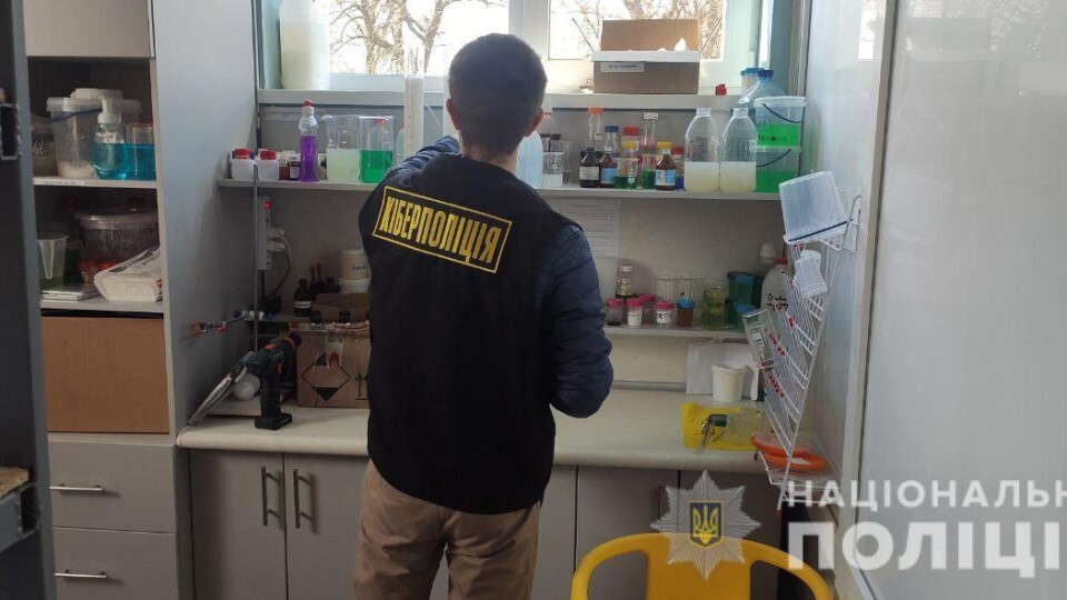 На Волині продавали підроблені шампуні, пральні порошки та засоби для миття посуду