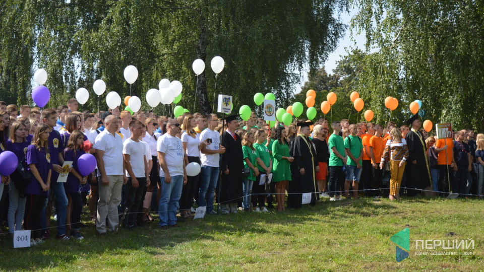 Хода та куліш: у Луцькому «політесі» - посвята першокурсників. ФОТО