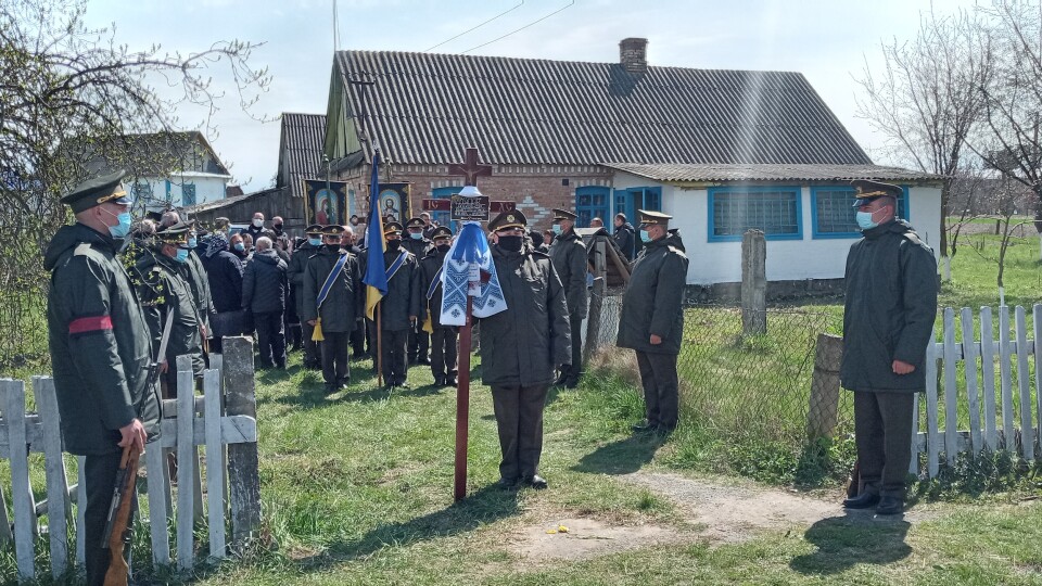 У рідному селі на Волині попрощалися з Олександром Луциком, який загинув на Донбасі