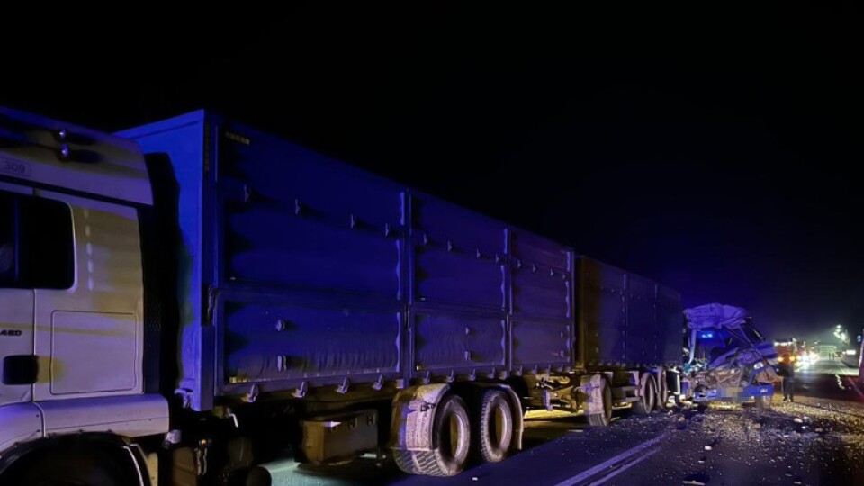 Поліція з’ясовує обставини ДТП за участю автобуса на трасі Луцьк-Горохів. ФОТО