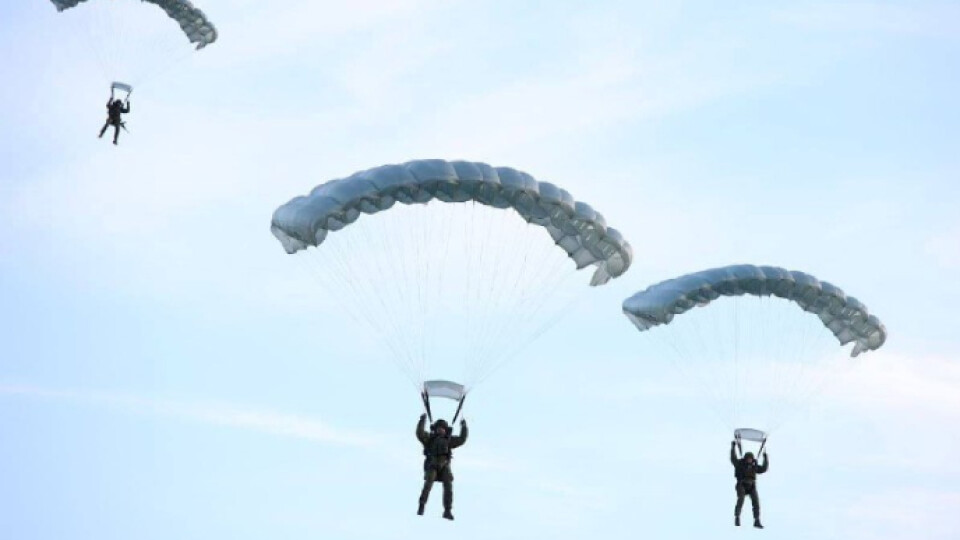 На кордон Польщі прибула група британських військових. Росія та Білорусь заявили про навчання
