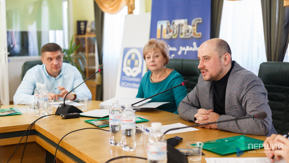 «Тарифи не знизять, треба думати про економію»: у Луцьку – велика нарада про розвиток ОСББ. ФОТО