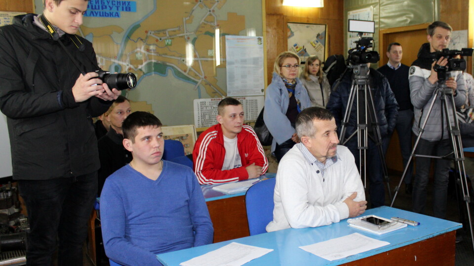 Як у Луцьку безробітних навчають професії водія тролейбуса