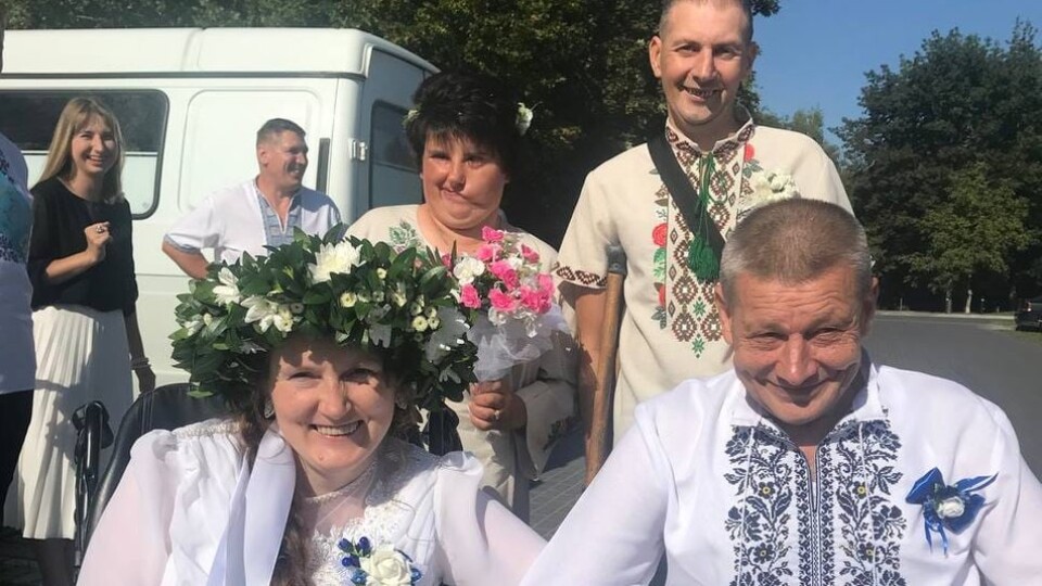 У Луцькому геріатричному пансіонаті побралися дві пари закоханих. ФОТО, ВІДЕО