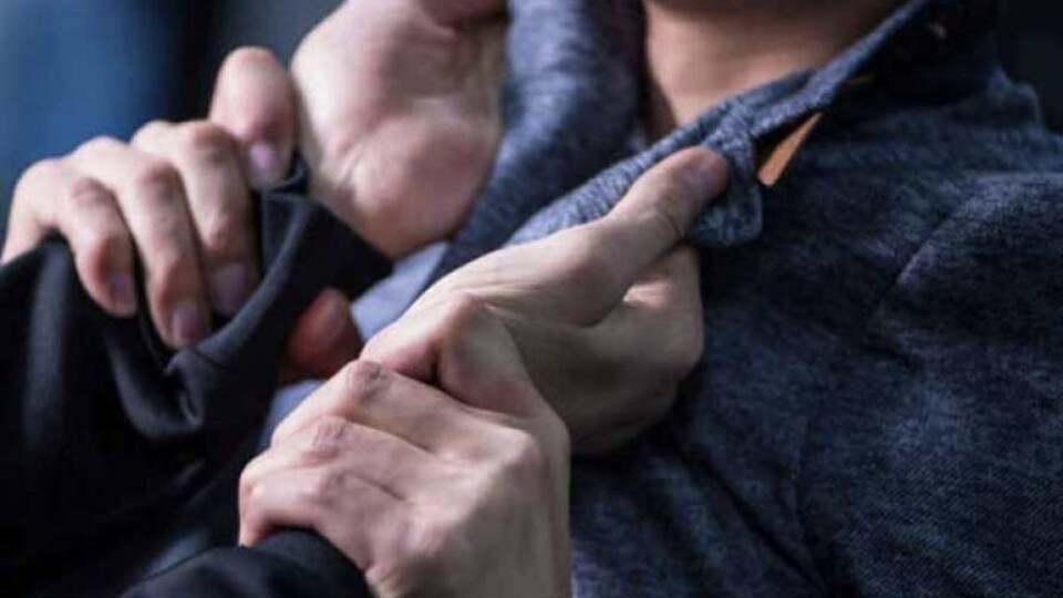 У Луцьку затримали чоловіка, який  побив службову особу