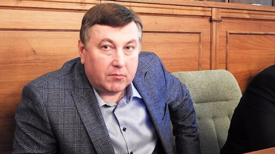 «Не бачу зараз у сесійній залі ні більшості, ні меншості», -  Володимир Бондар. ПЕРШИЙ В ОБЛРАДІ