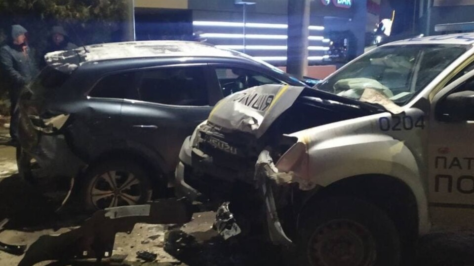 У Луцьку вночі сталася аварія за участю поліцейських