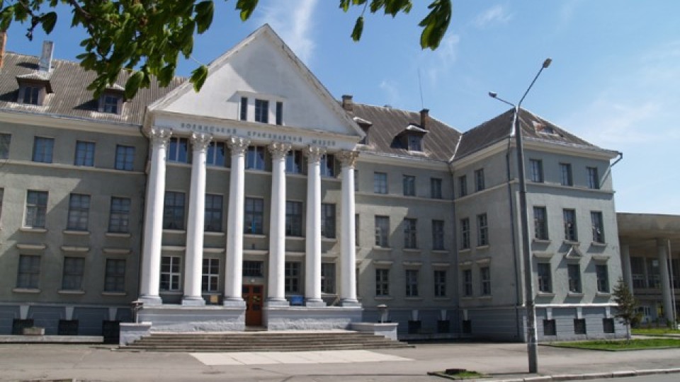 Музею у Луцьку передали рукавицю російського диверсанта, на якого обміняли Надію Савченко. ФОТО