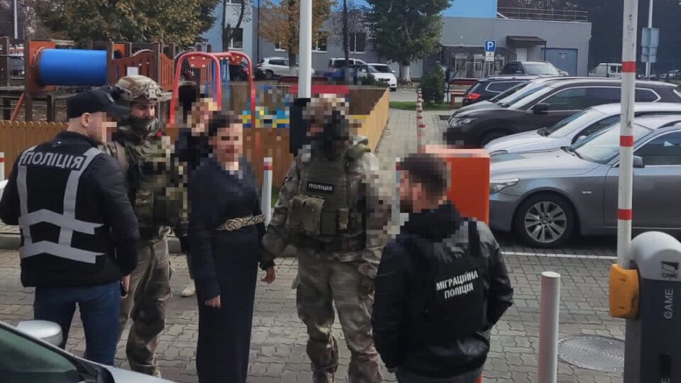 Керівниця благодійного фонду з Луцька незаконно переправляла чоловіків через кордон