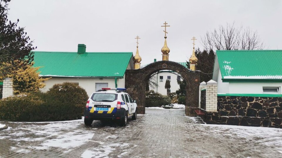 Обшуки в монастирі упц на Волині: як коментують монахи і що там знайшли. ВІДЕО