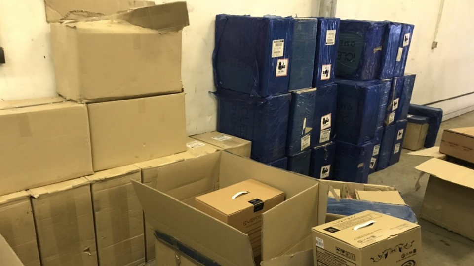На Ягодині затримали чоловіка, який віз «розумну» техніку на 1,5 мільйона гривень. ФОТО